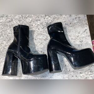 Steve Madden boot heels